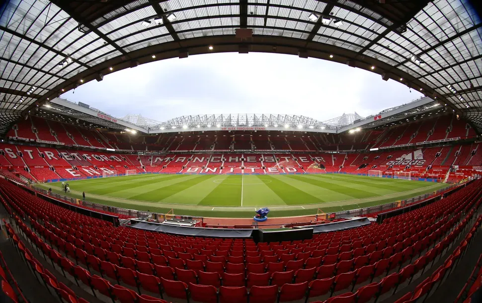 Manchester United to lose £900m